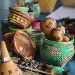 Foto feira de arte indigena